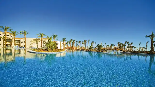 Cleopatra Luxury Resort Makadi Bay Pool