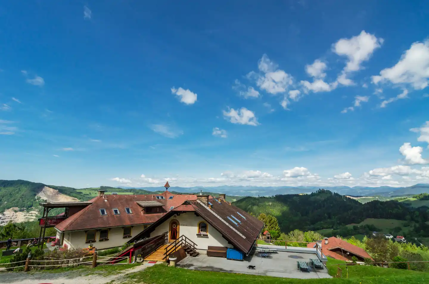 Biolandhaus Arche Aussenansicht