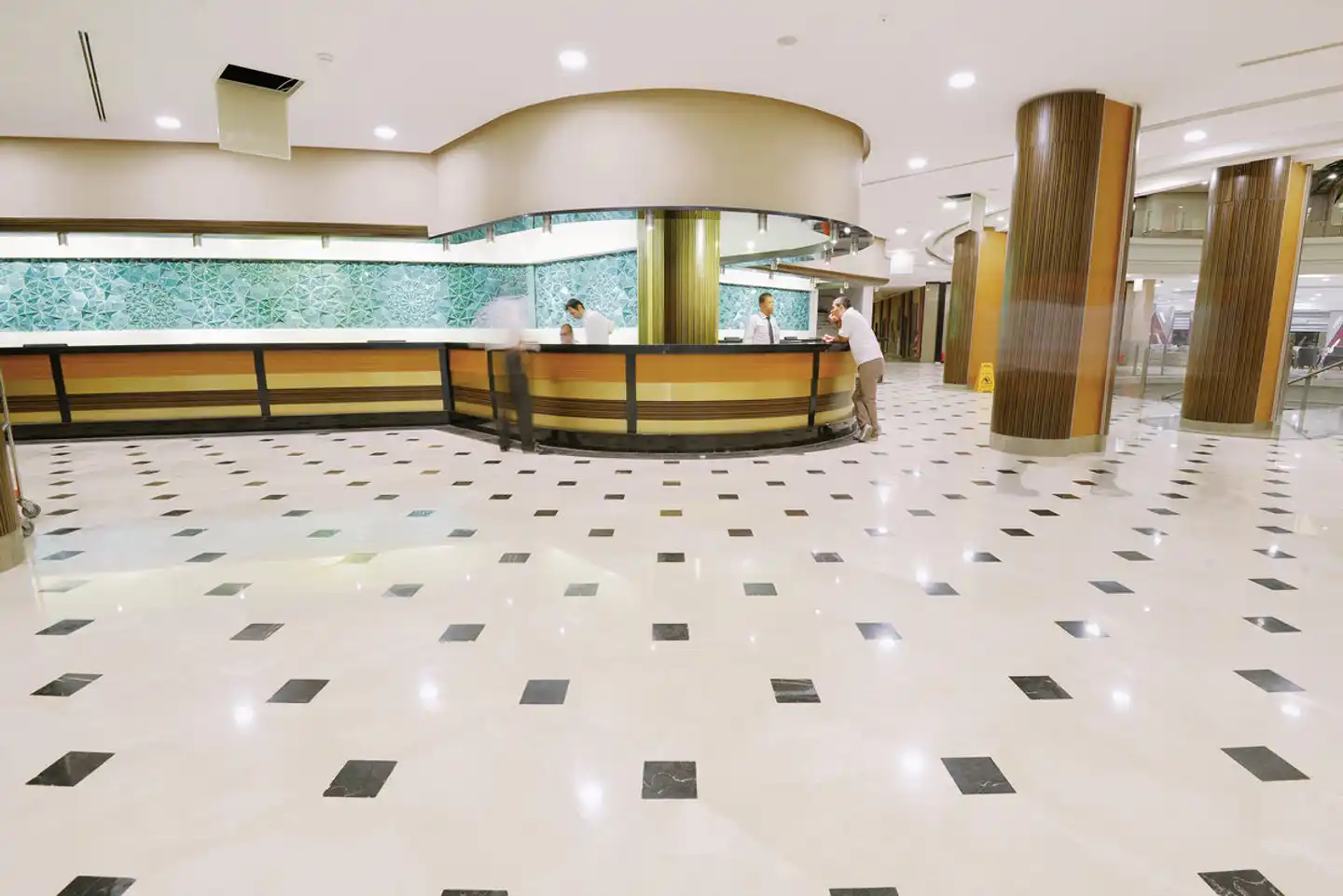 Green Nature Diamond Lobby