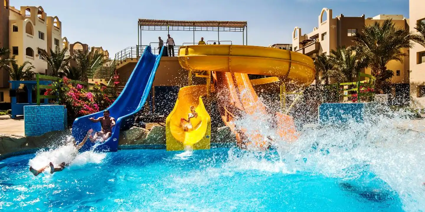 El Karma Aqua Beach Resort Pool