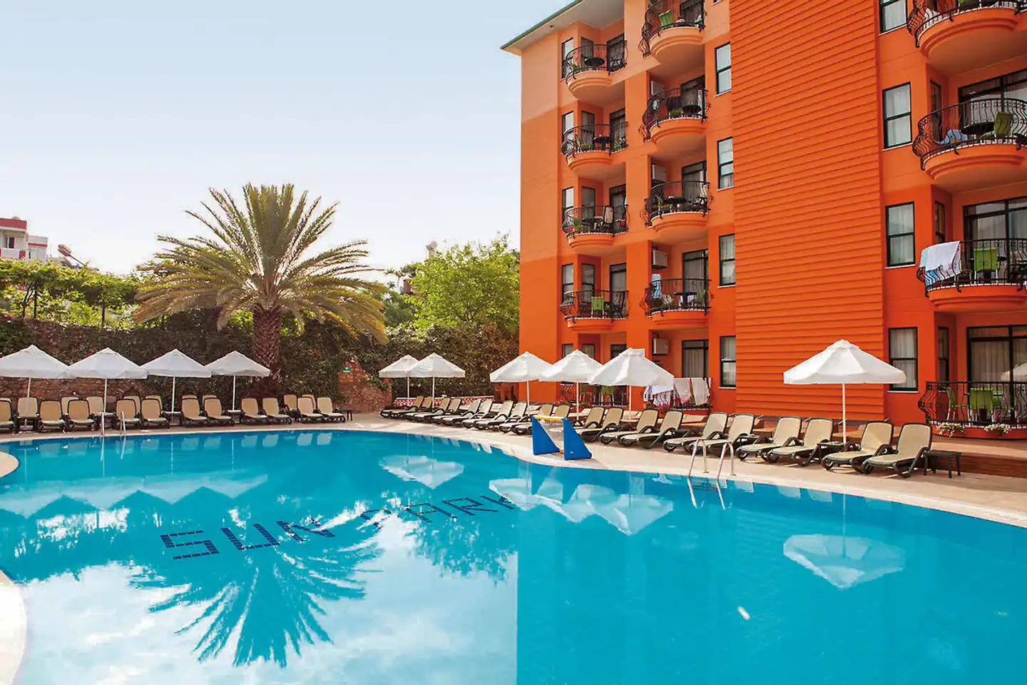 Sunpark Garden Pool
