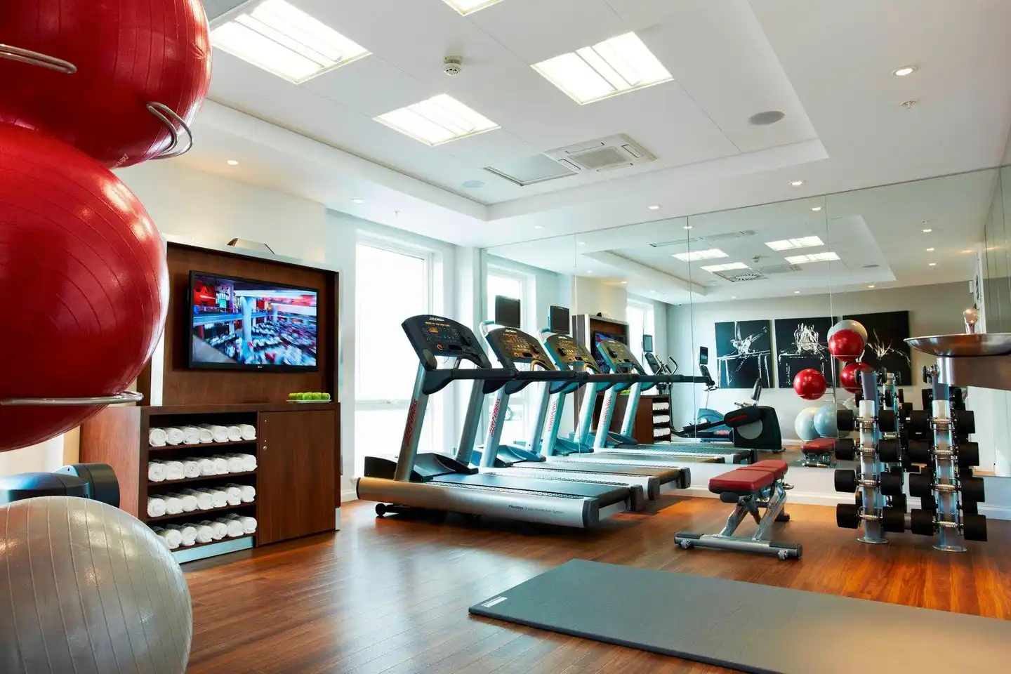 Courtyard by Marriott Aberdeen Airport Sport und Entertainment