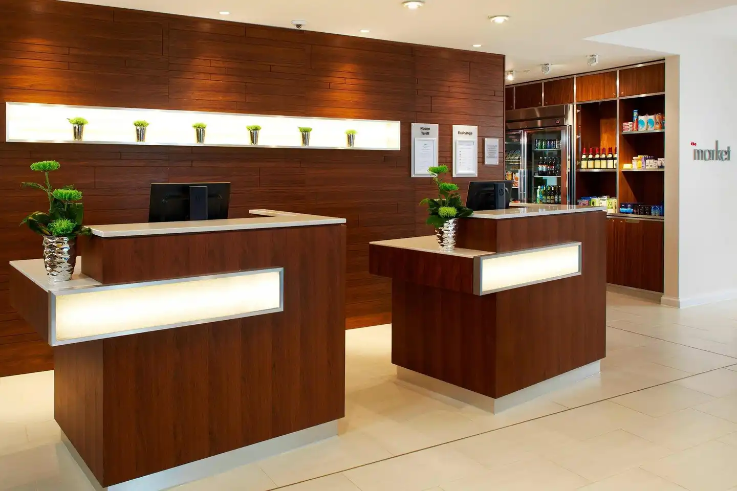 Courtyard by Marriott Aberdeen Airport Lobby