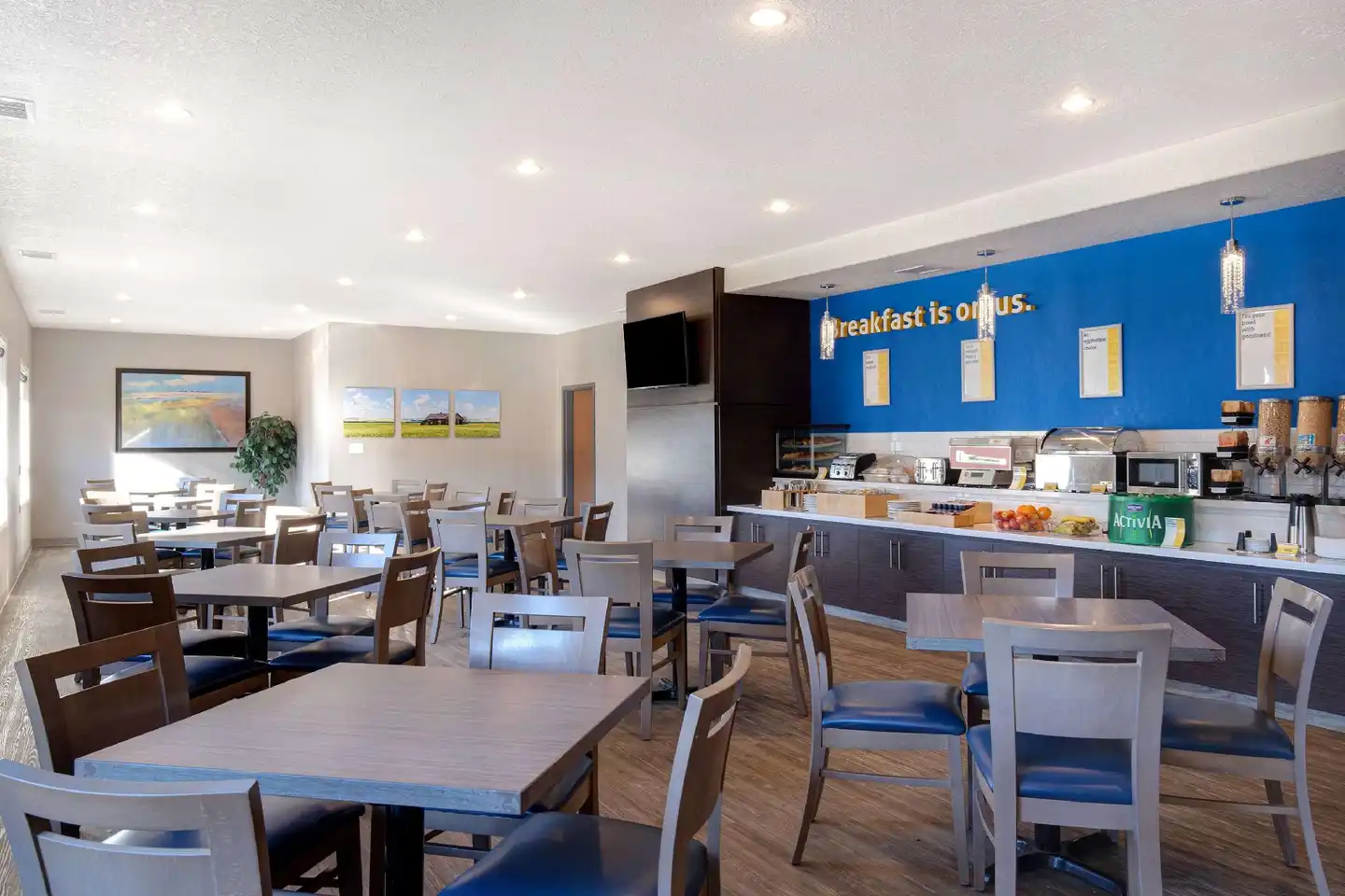 Days Inn & Suites by Wyndham Yorkton Bar