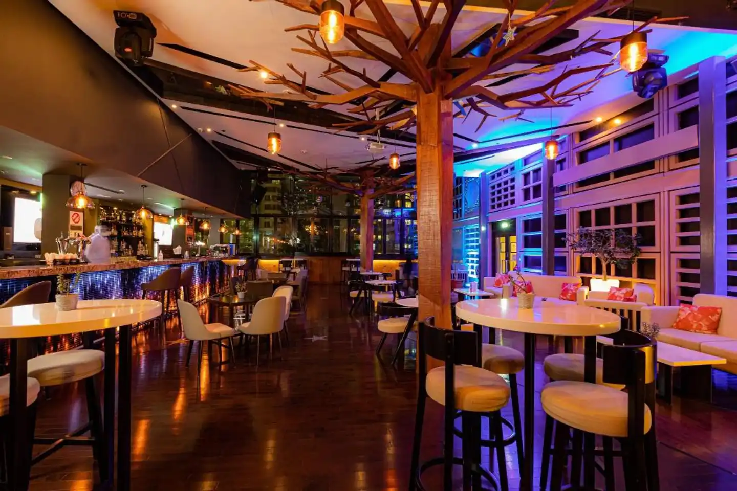 Courtyard by Marriott World Trade Center, Abu Dhabi Bar