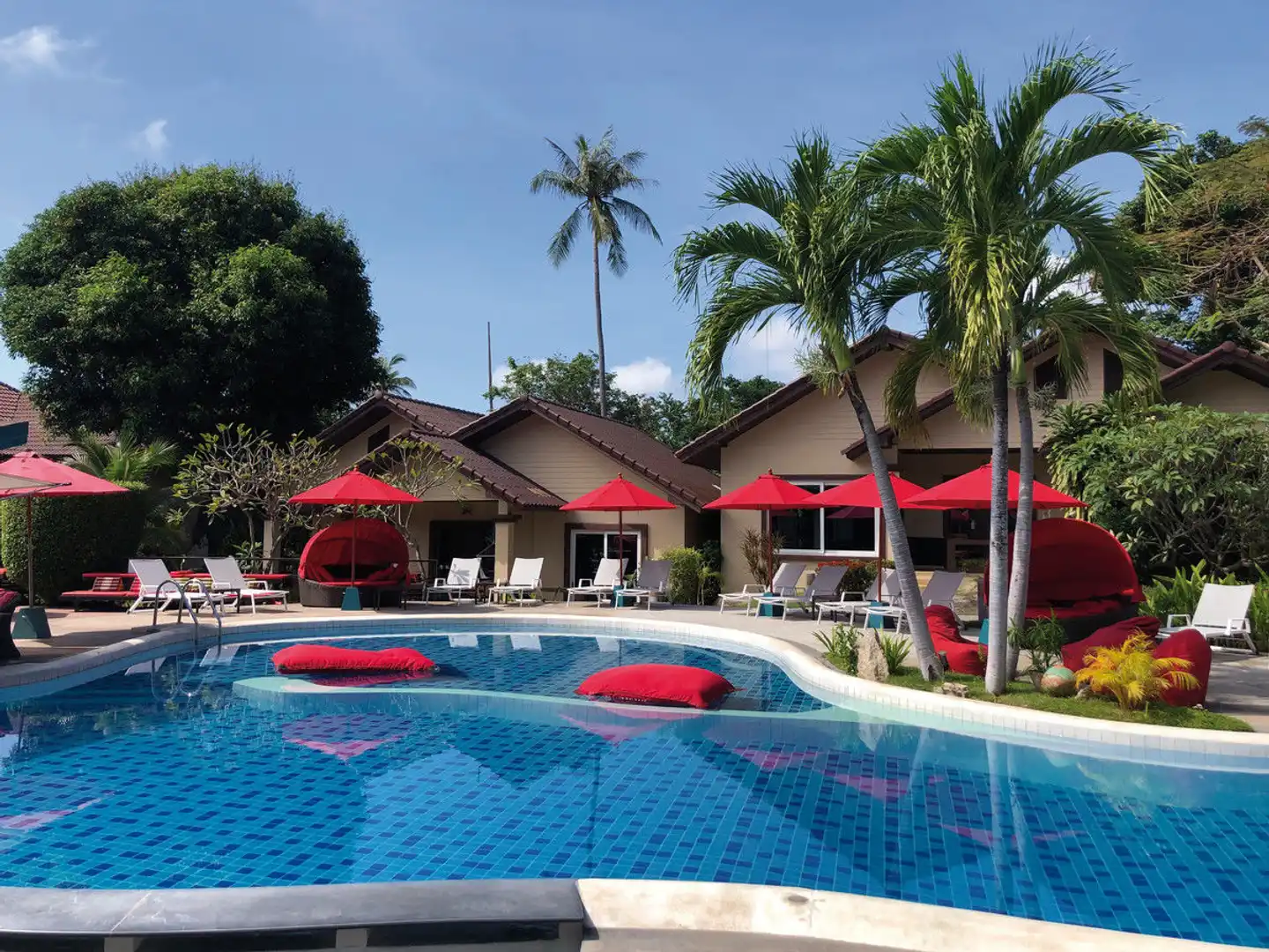 Royal Beach Boutique Resort & Spa Pool