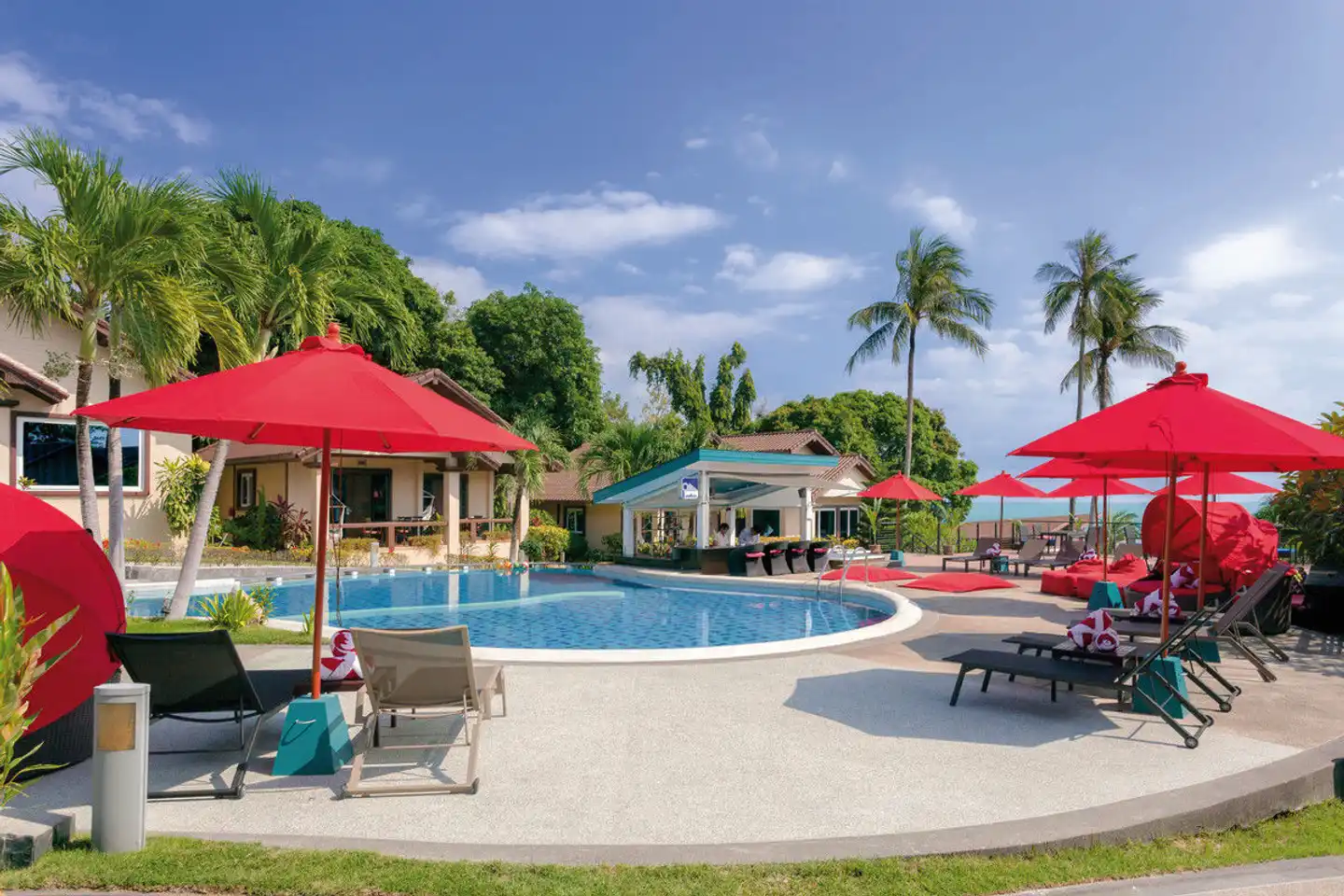 Royal Beach Boutique Resort & Spa Pool