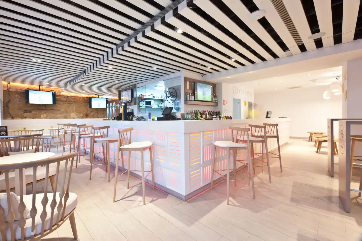 Ryans La Marina Bar