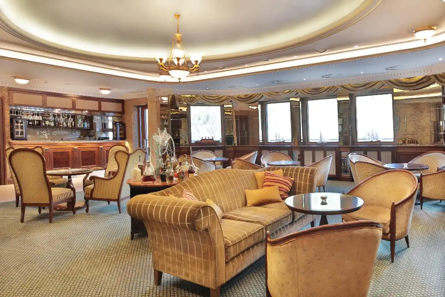 Luxury Wellness Resort Retro Riverside Lobby