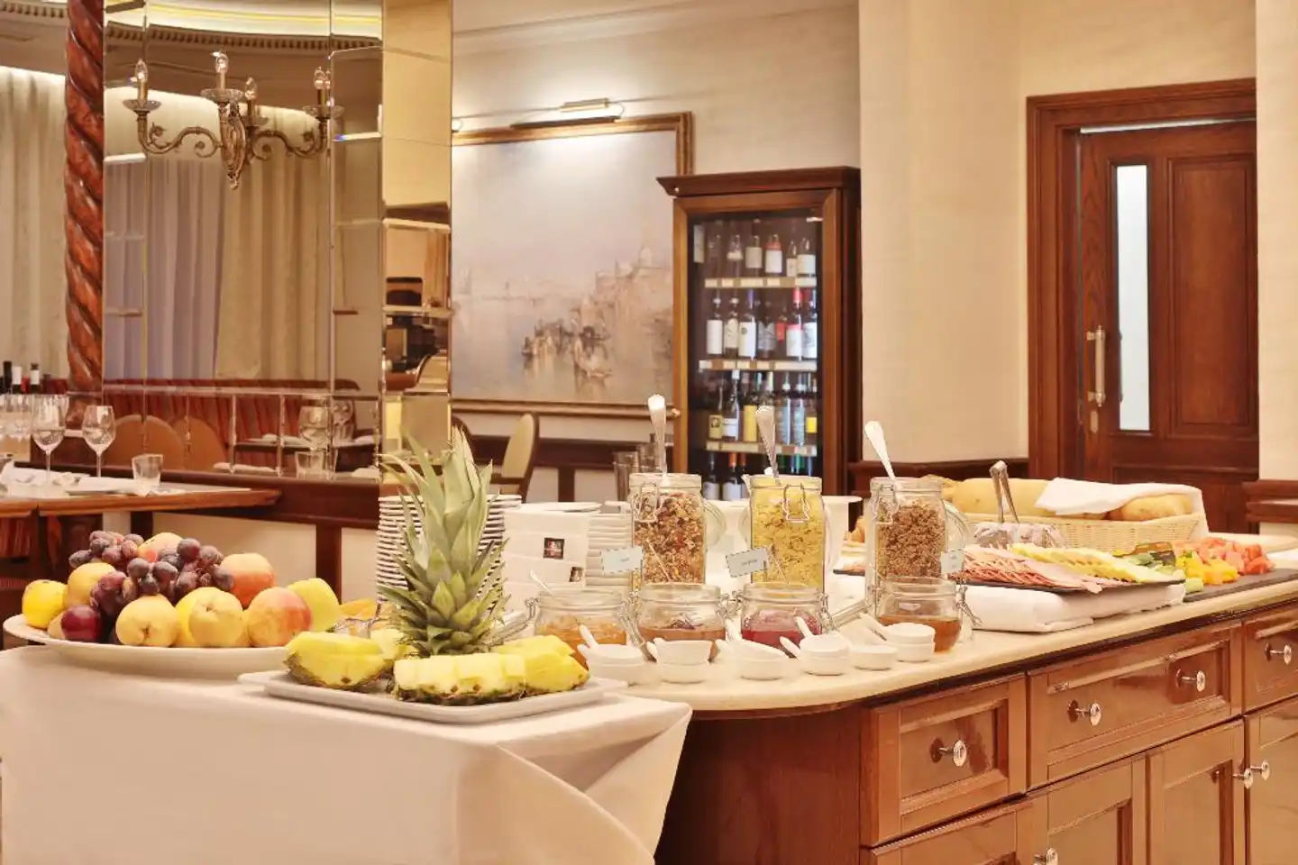 Luxury Wellness Resort Retro Riverside Restaurant