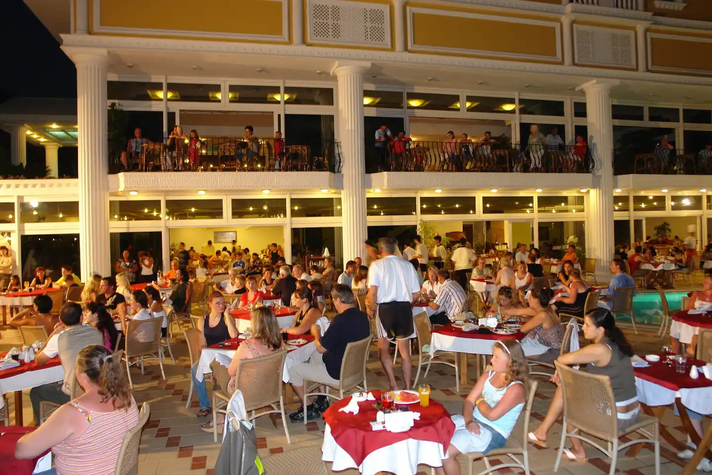 Antik Butik & Antik Garden Restaurant