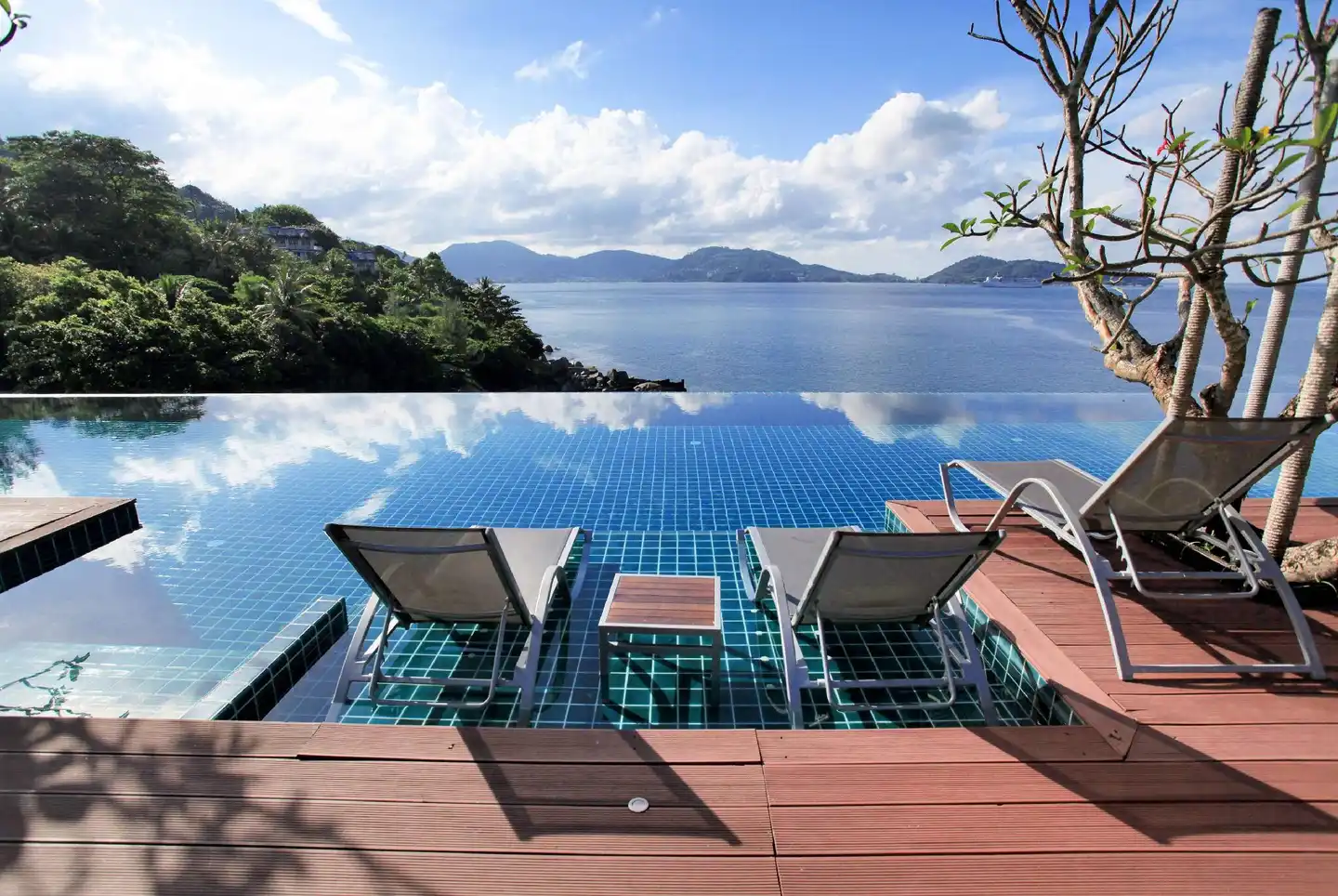 Zenmaya Oceanfront Phuket Terrasse