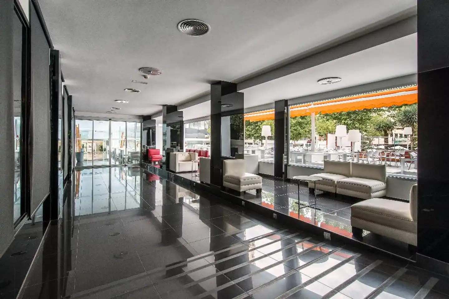 Complejo Belroy Lobby