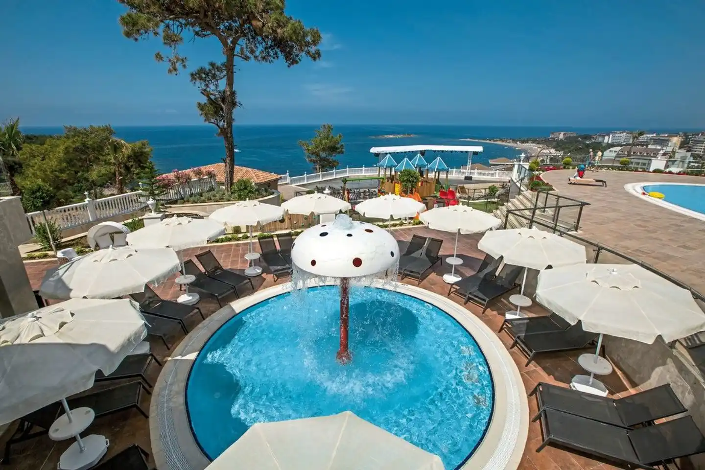LITORE Resort Hotel & Spa Pool