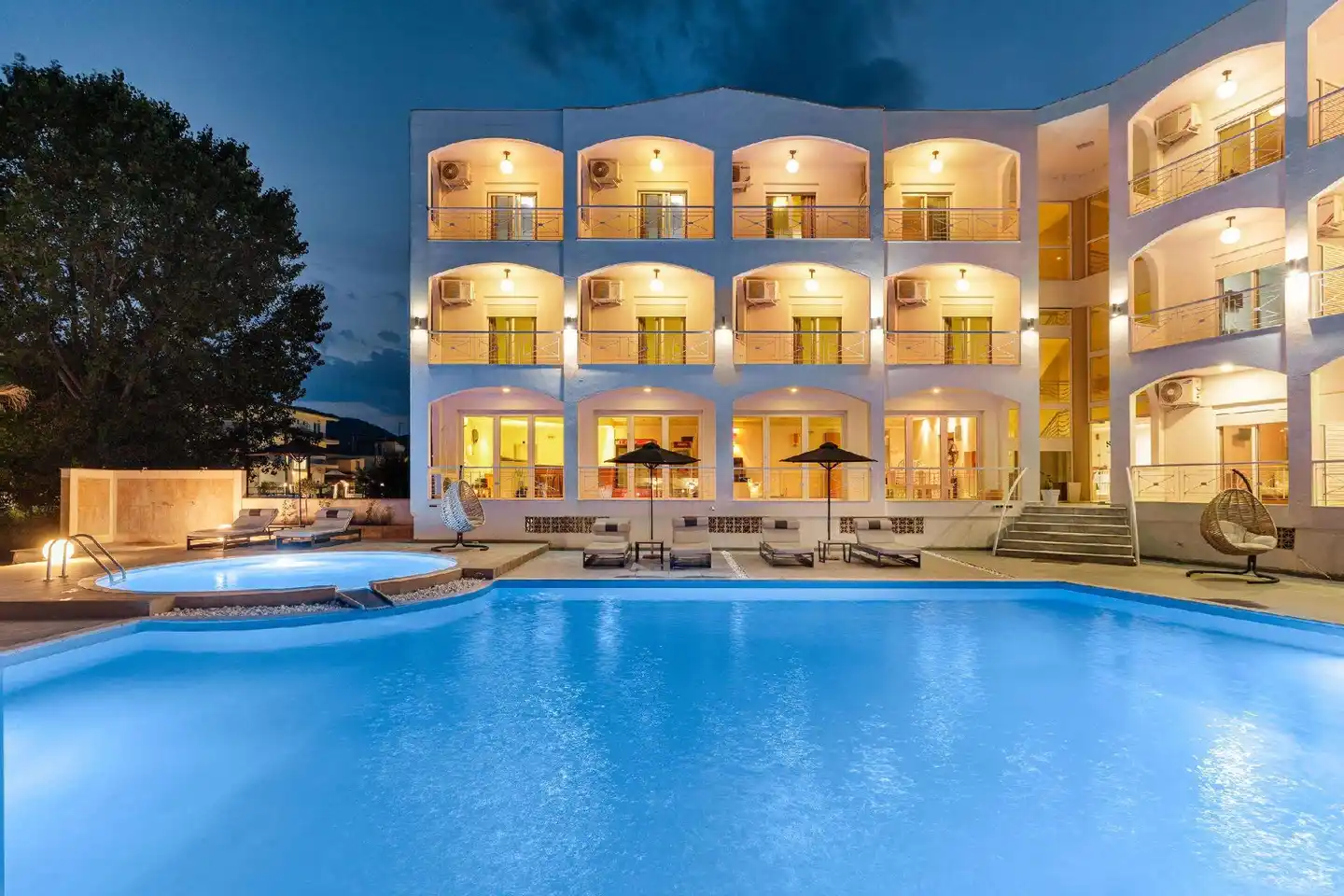 Stavros Beach Pool