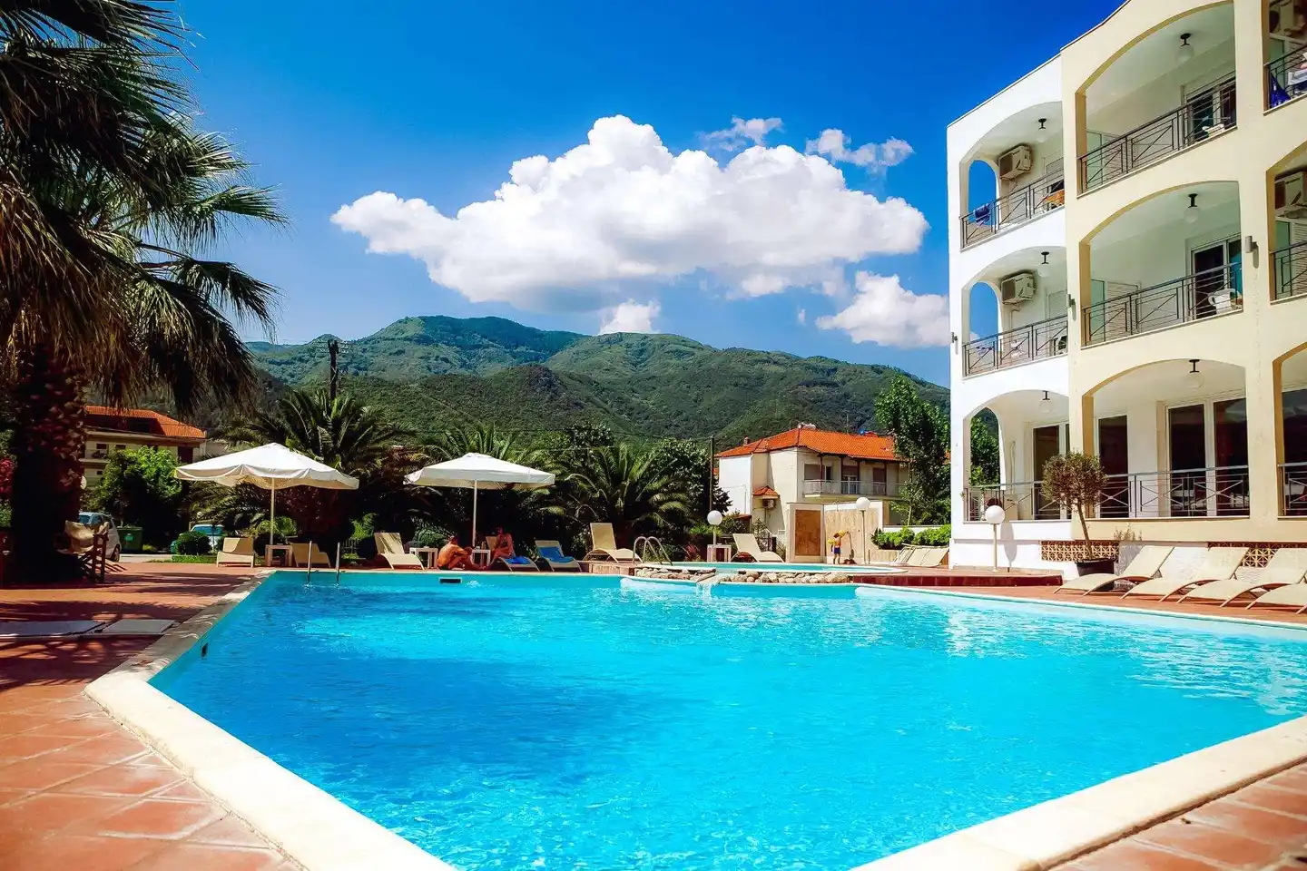 Stavros Beach Pool