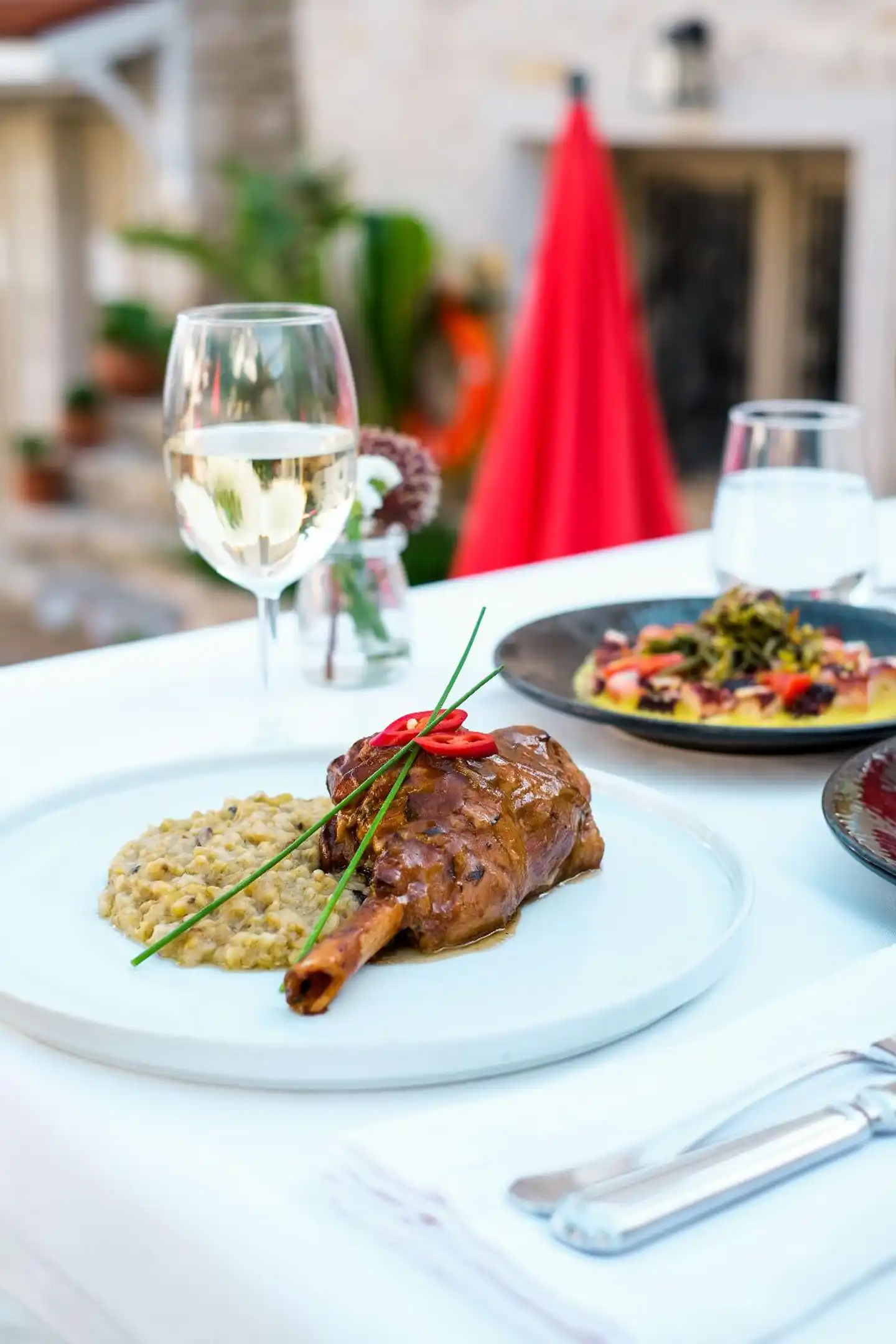 Viento Hotel Restaurant