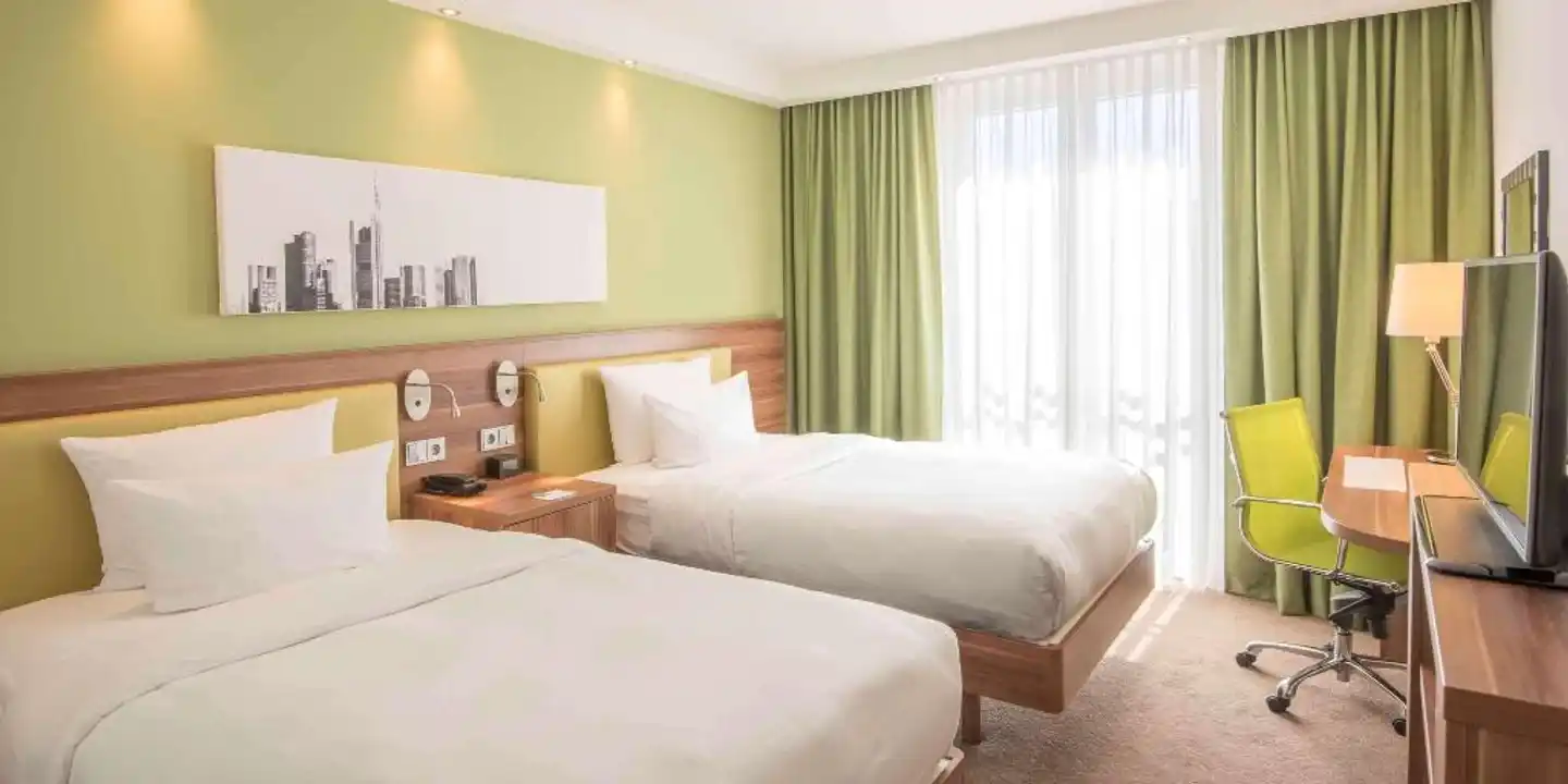 Hampton by Hilton Frankfurt City Centre Messe Wohnbeispiel