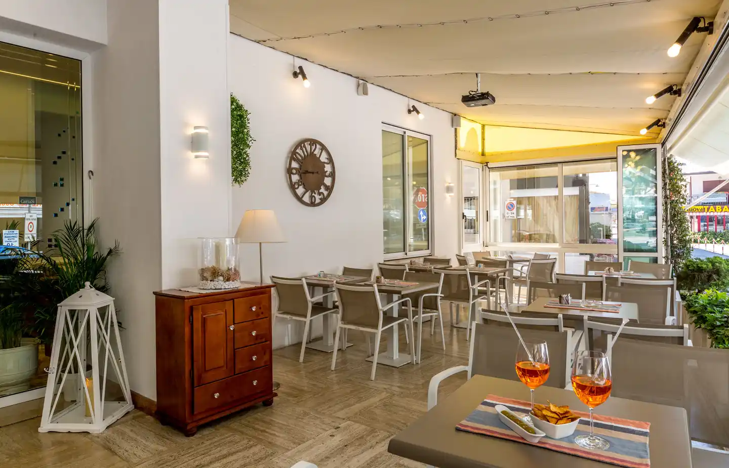 Touring Restaurant