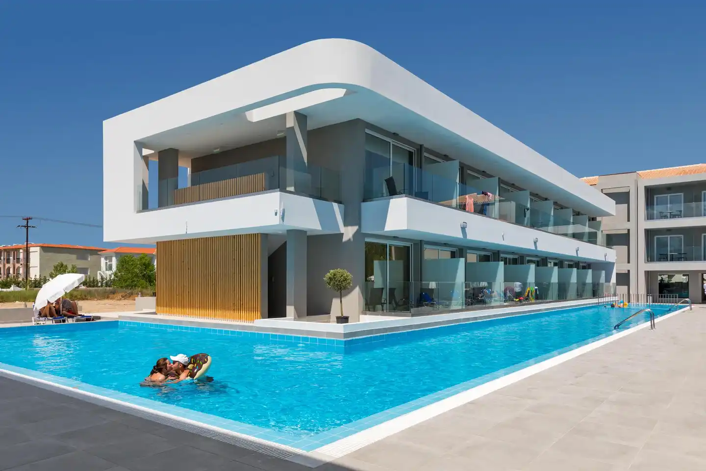 White Olive Premium Hotel Pool