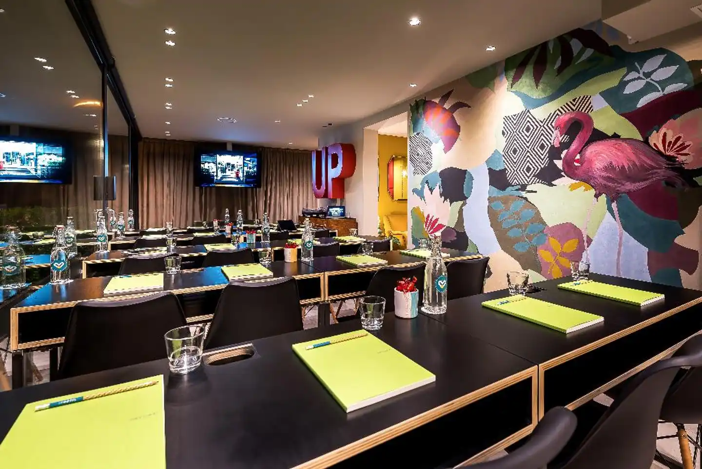 Up Hotel Bar