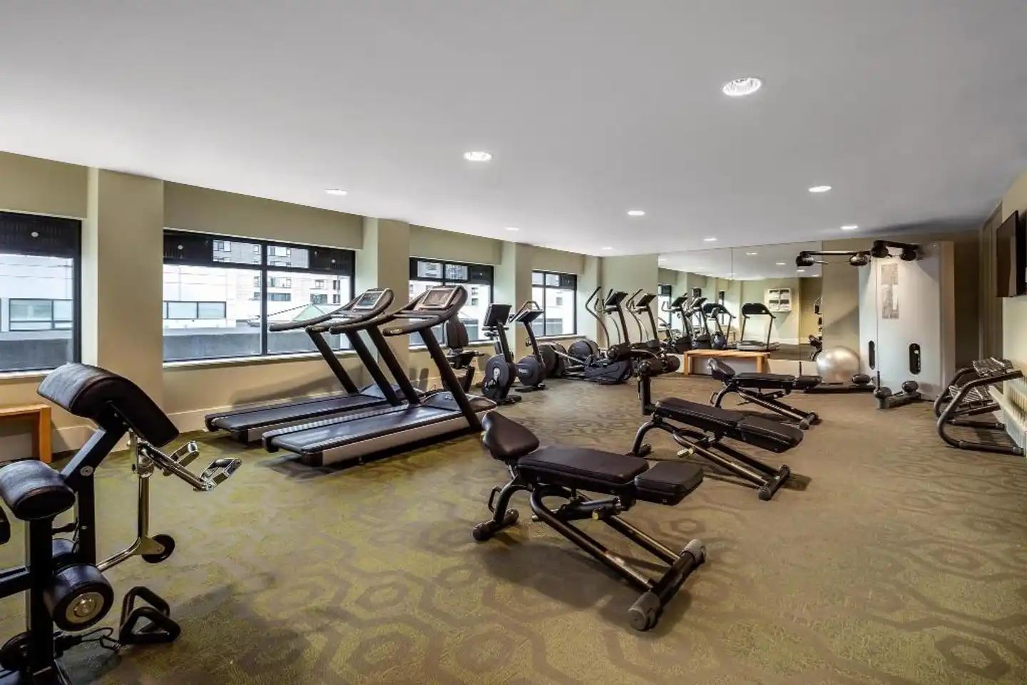 Element by Westin Amsterdam Sport und Entertainment