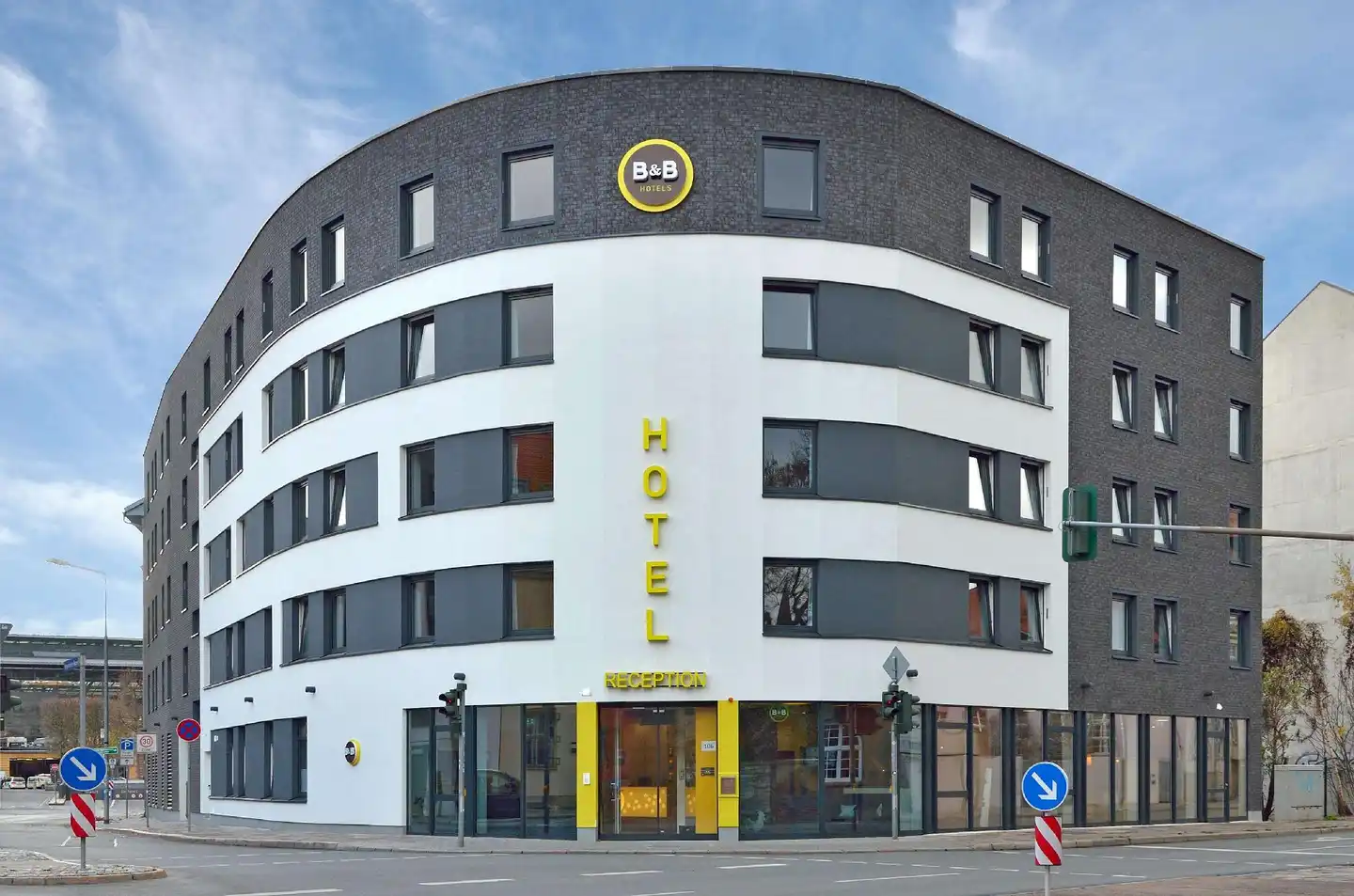 B&B Hotel Erfurt Aussenansicht