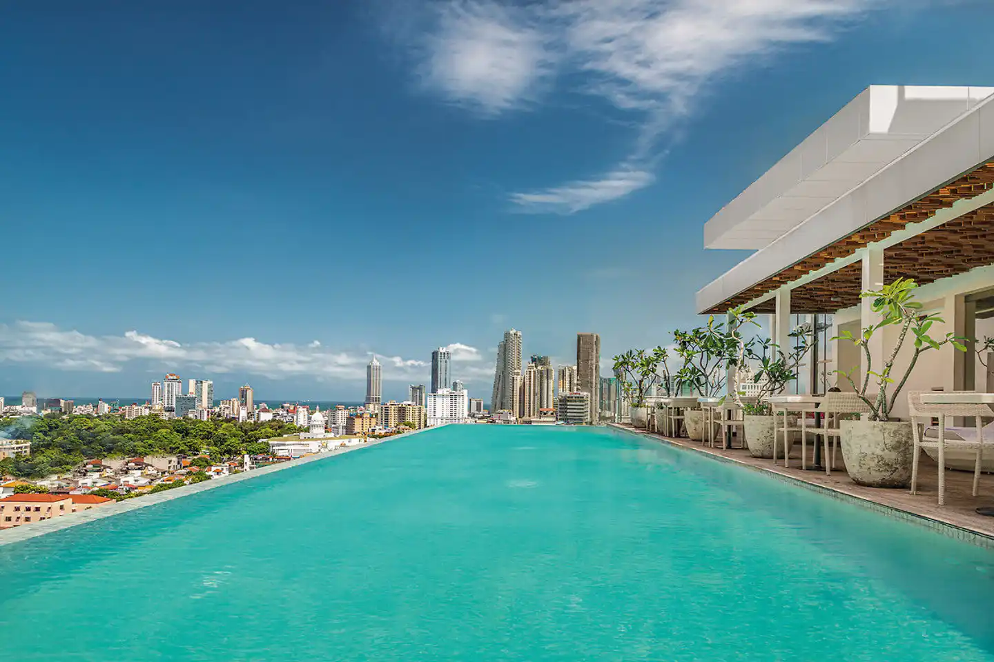 Jetwing Colombo Seven Pool