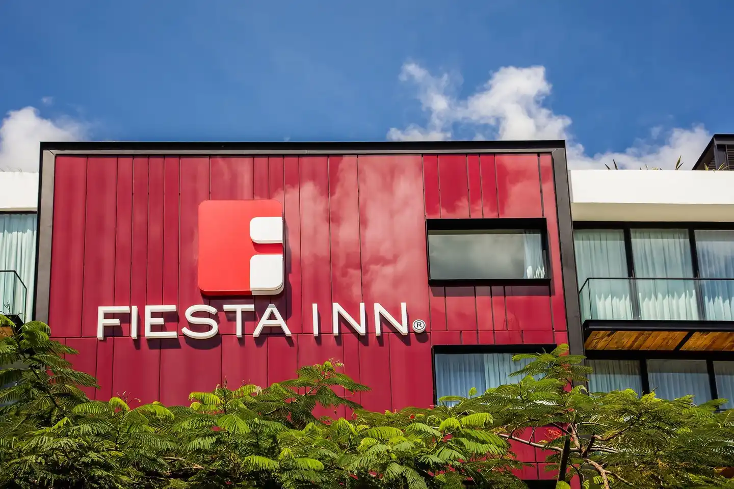 Fiesta Inn Playa del Carmen Aussenansicht