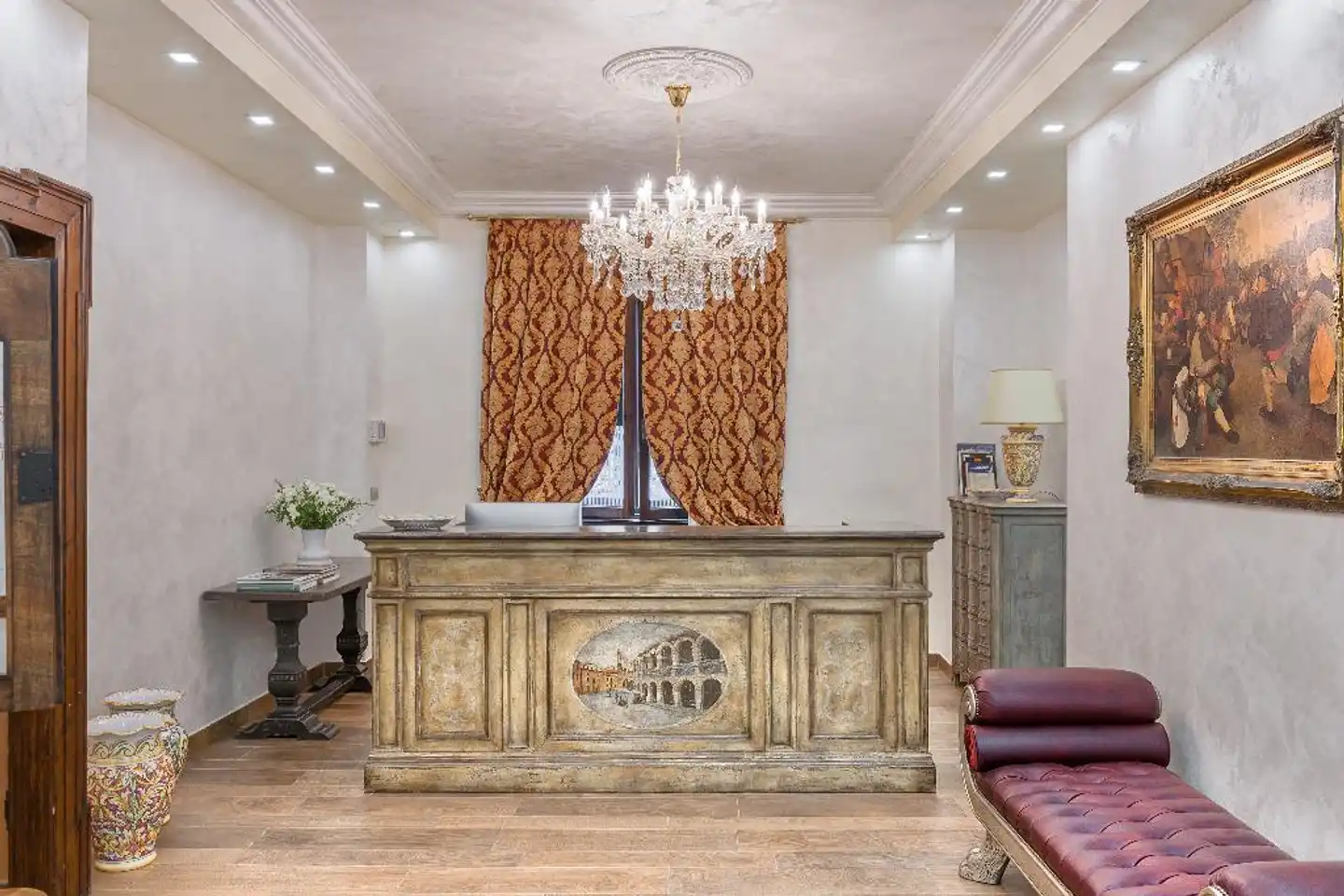 Relais Empire Lobby