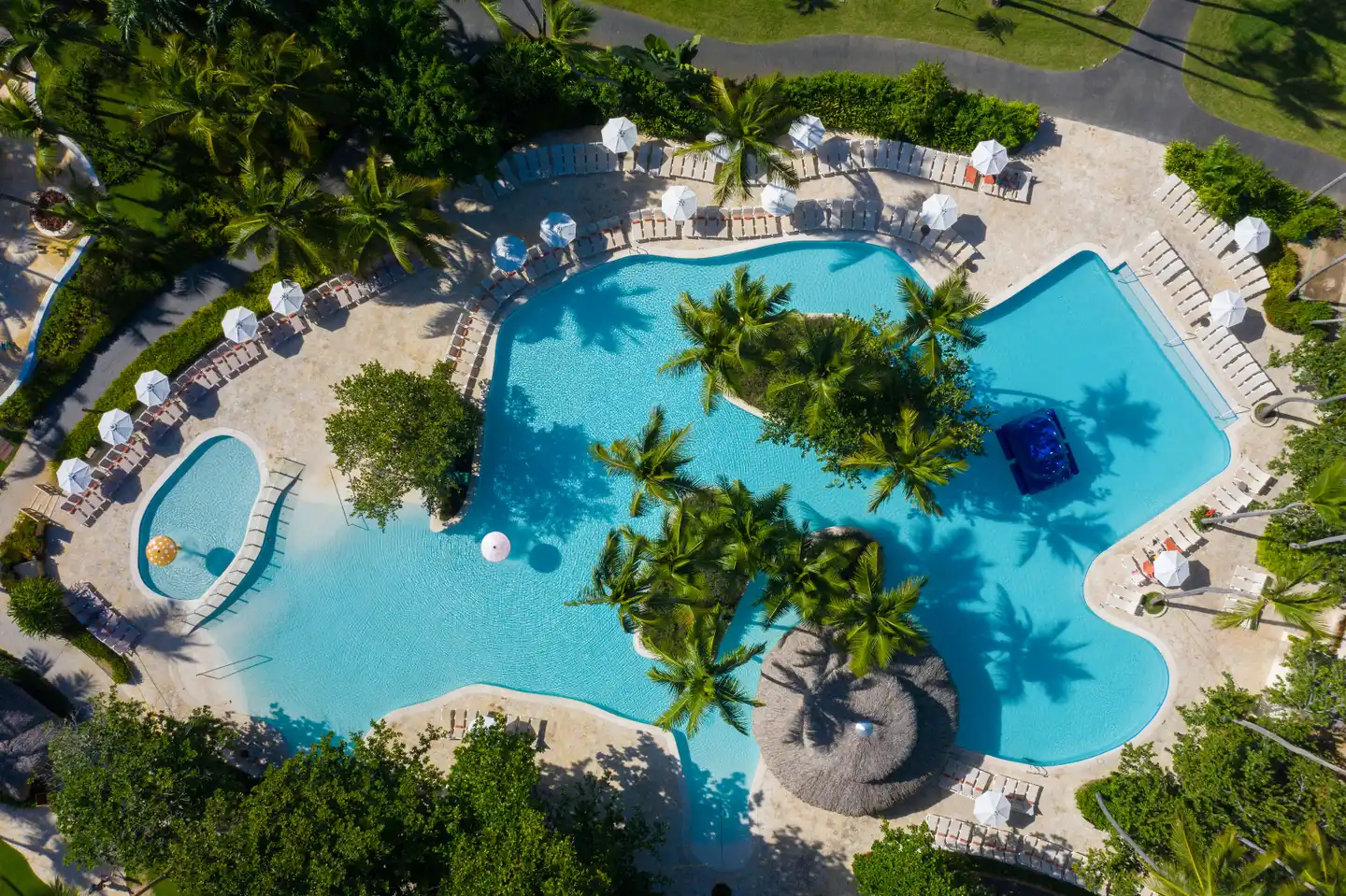 Impressive Punta Cana & Impressive Premium Punta Cana Pool