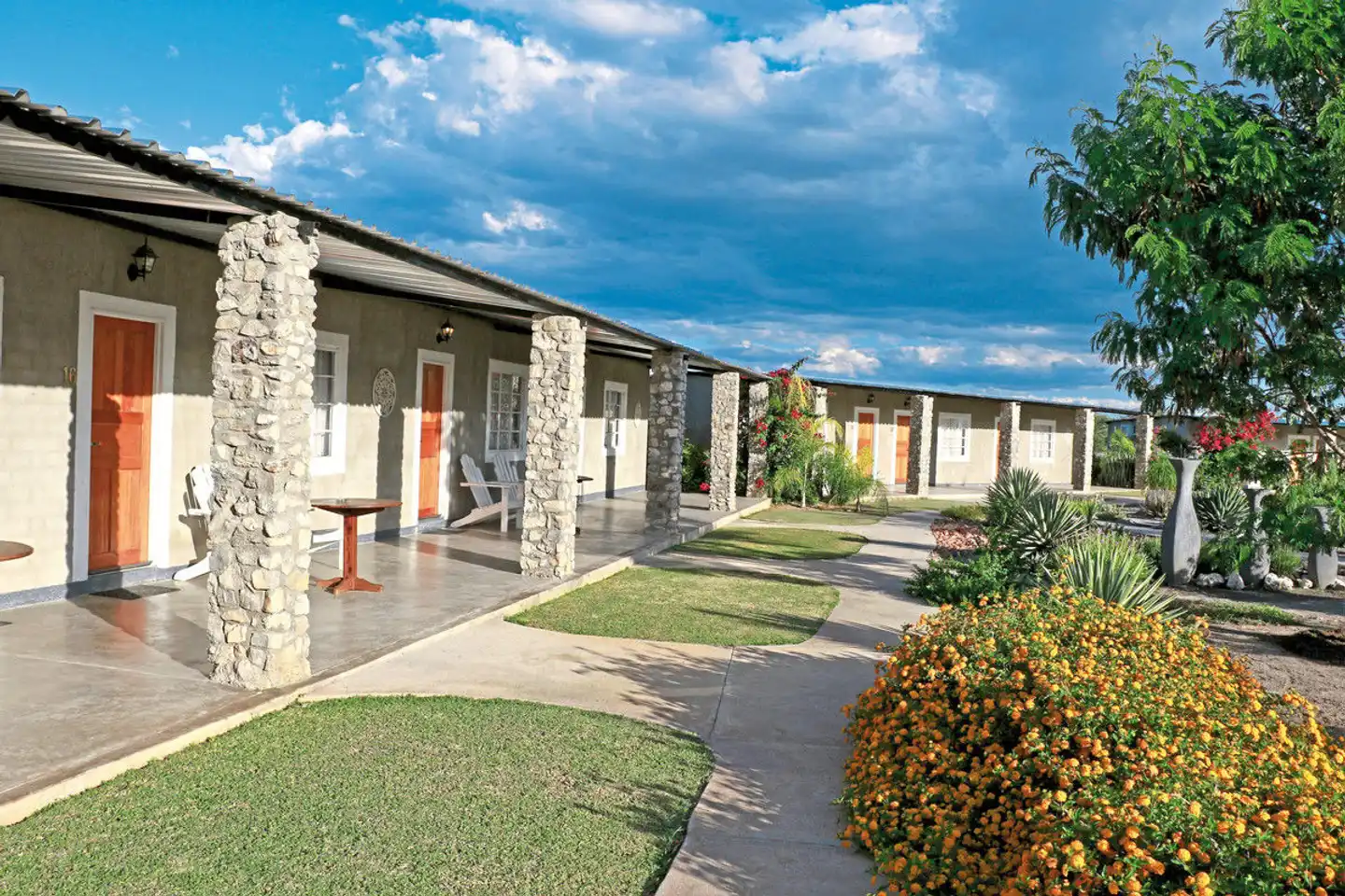 Eldorado Lodge & Camping Aussenansicht