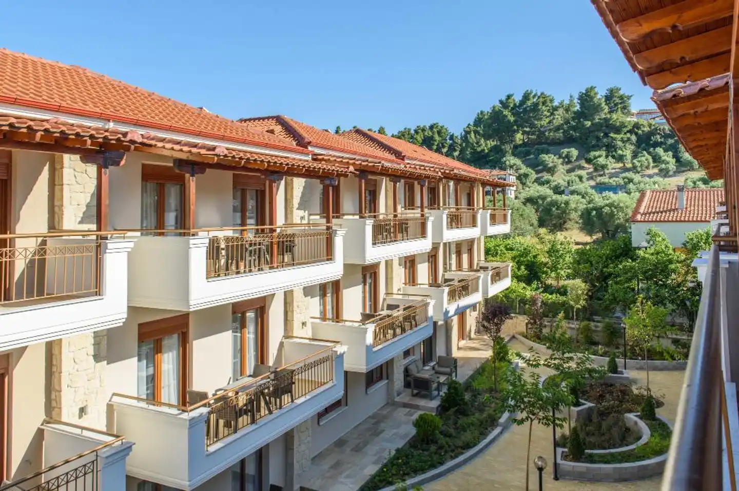 Apanemia by Flegra Hotels Aussenansicht
