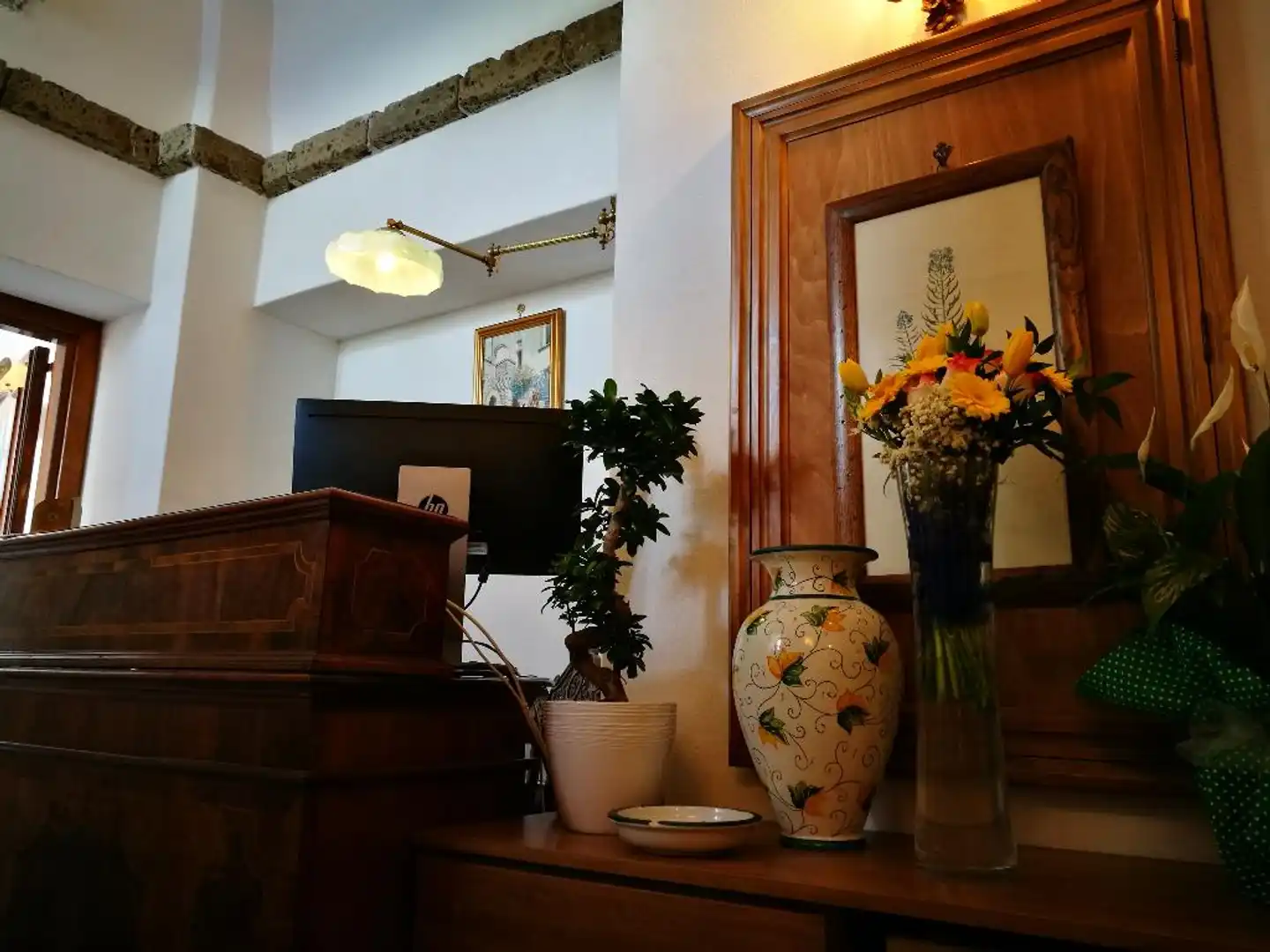 Badia di Santa Maria de'Olearia Lobby
