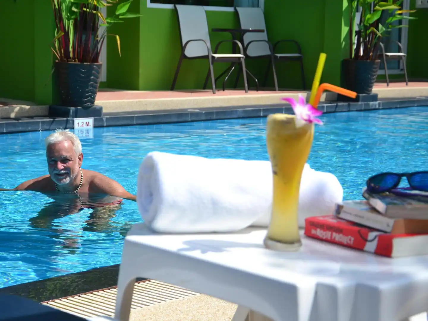 Khaolak C-nior Bungalows Hallenbad