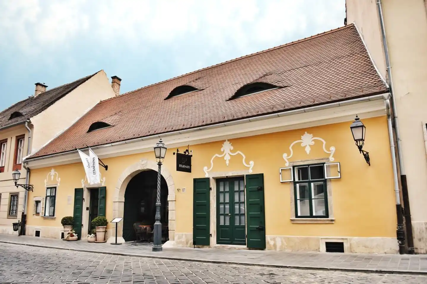 Maison Bistro & Hotel Aussenansicht