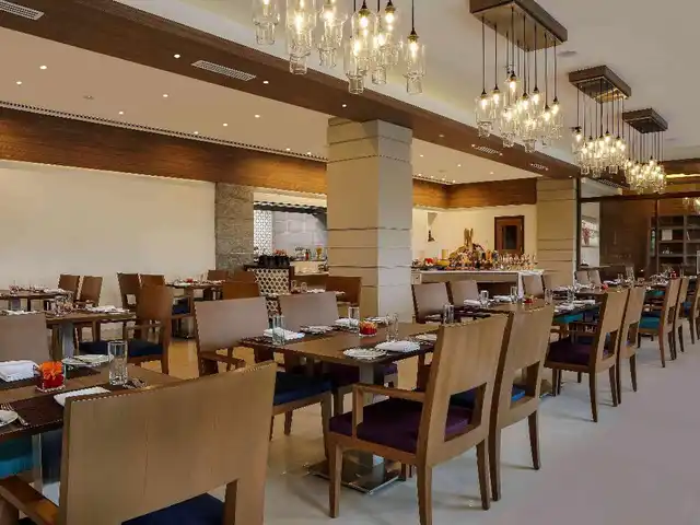 Mercure Chennai Sriperumbudur Restaurant