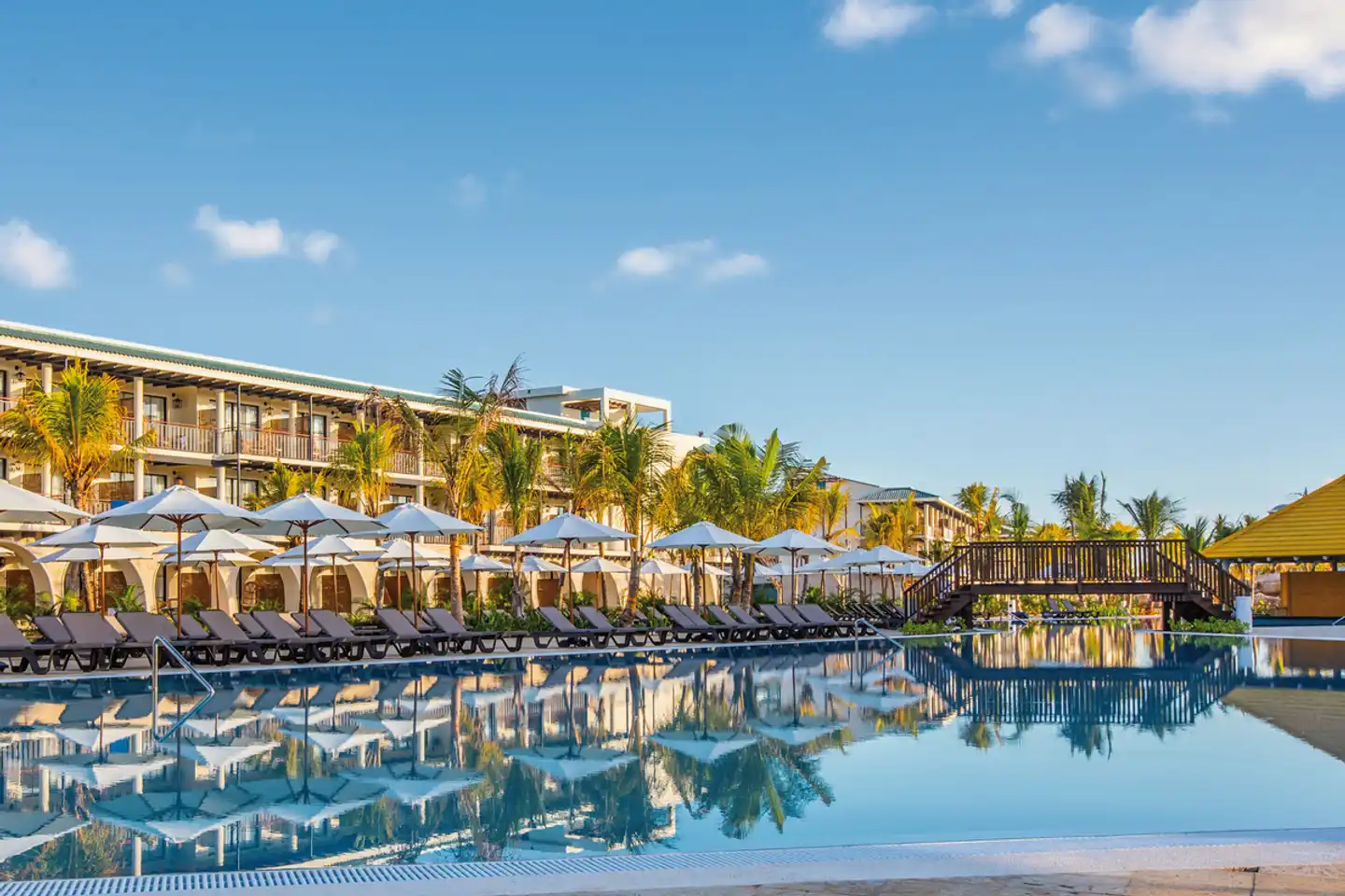 Ocean El Faro Pool
