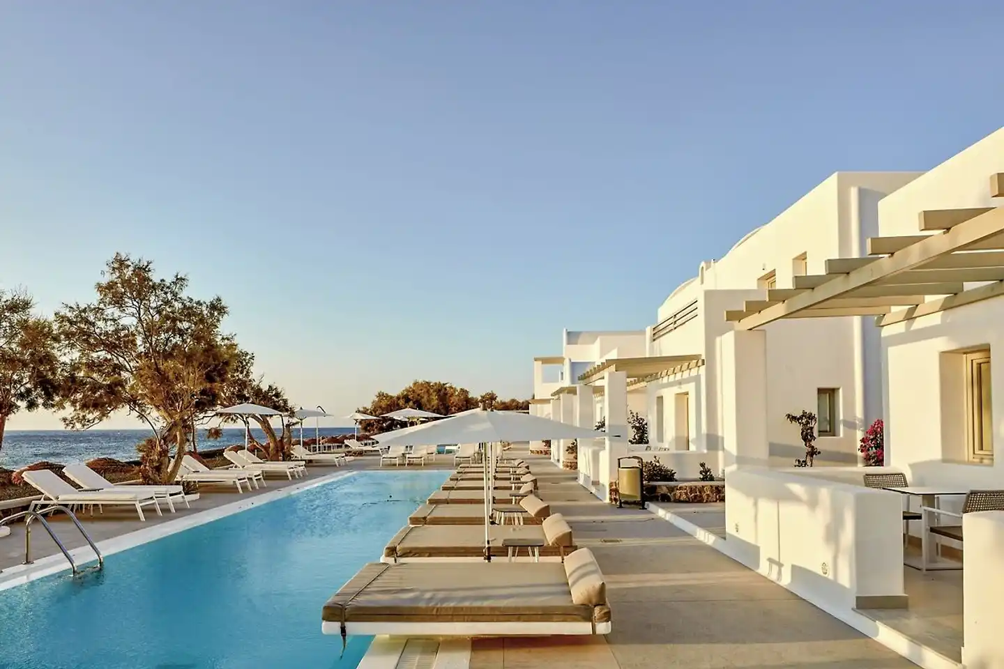 Costa Grand Resort & Spa Pool
