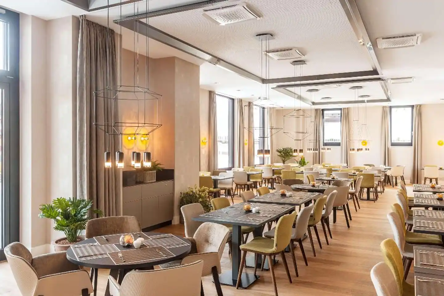 NH Essen Restaurant