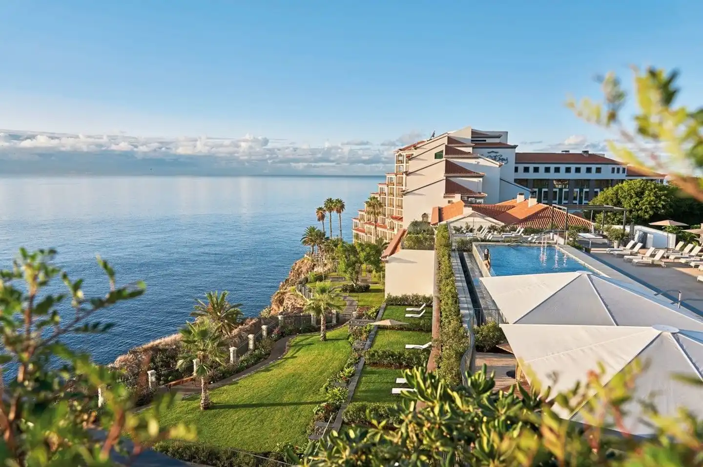 Les Suites at The Cliff Bay Aussenansicht