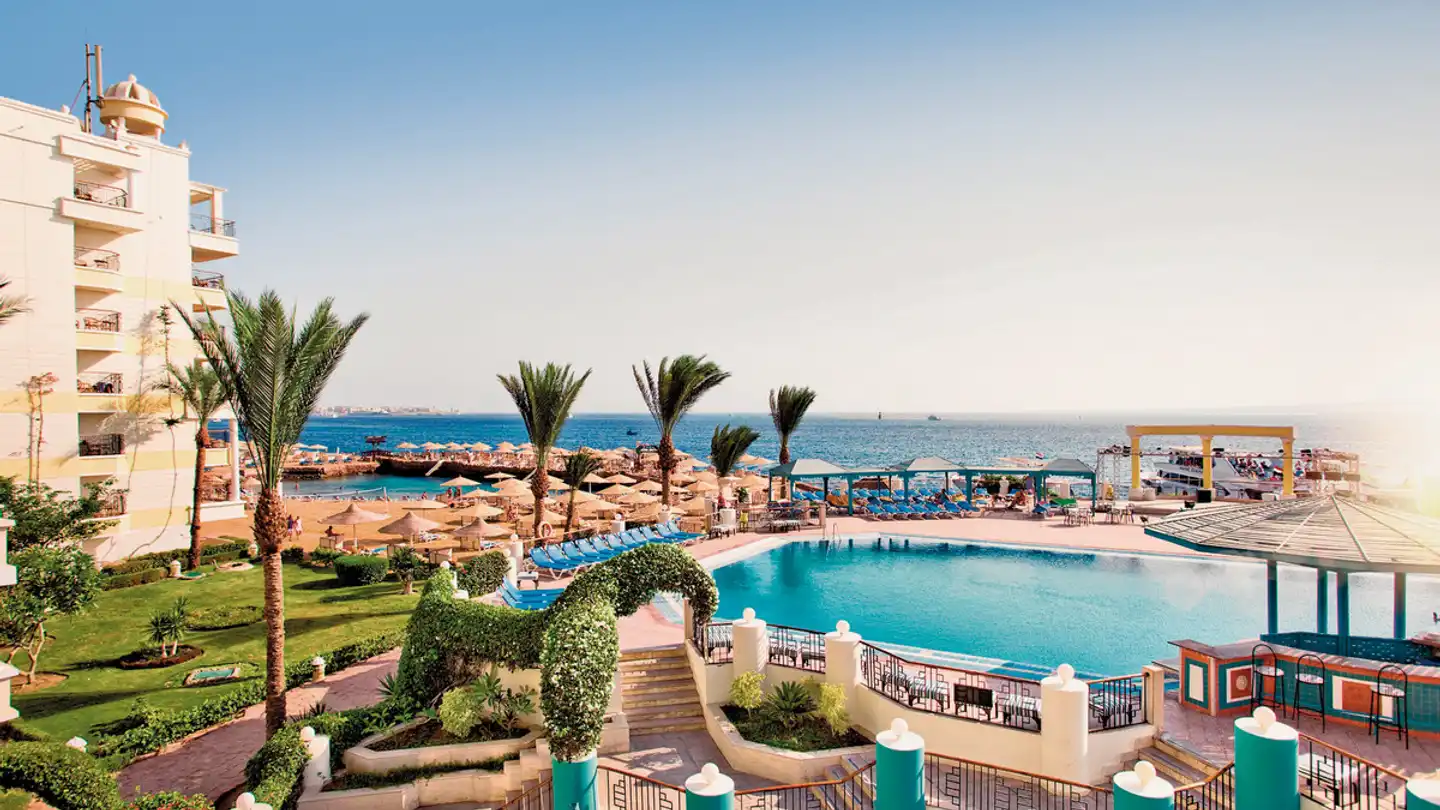 Sunrise Holidays Resort Pool