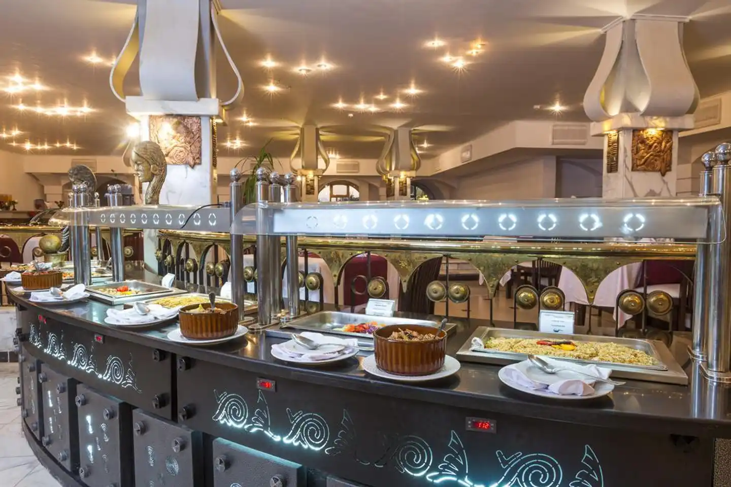 Aladdin Beach Resort Restaurant