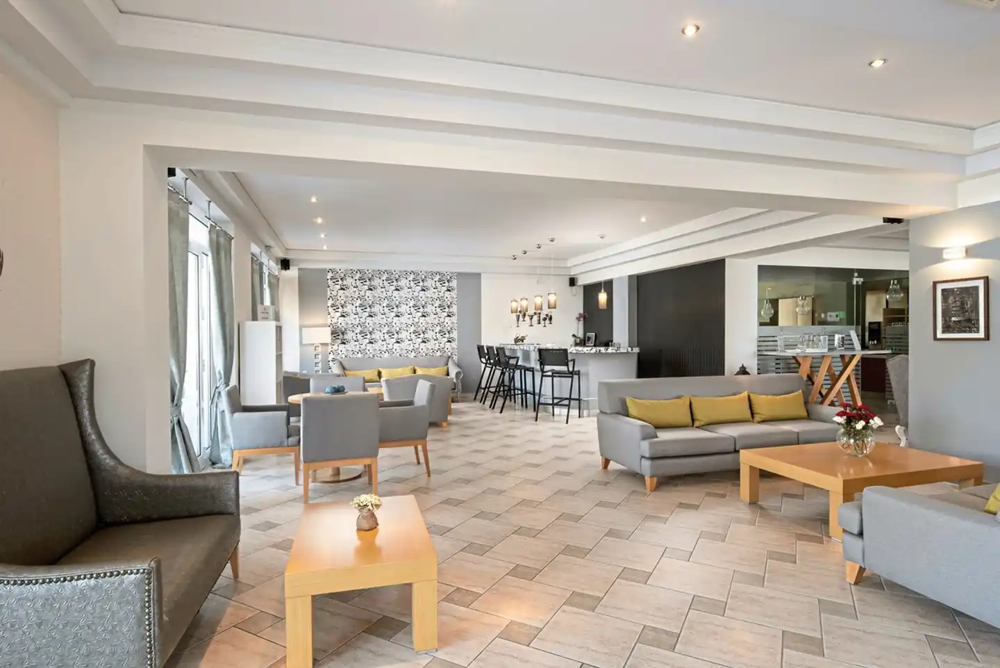 Flegra Palace Lobby