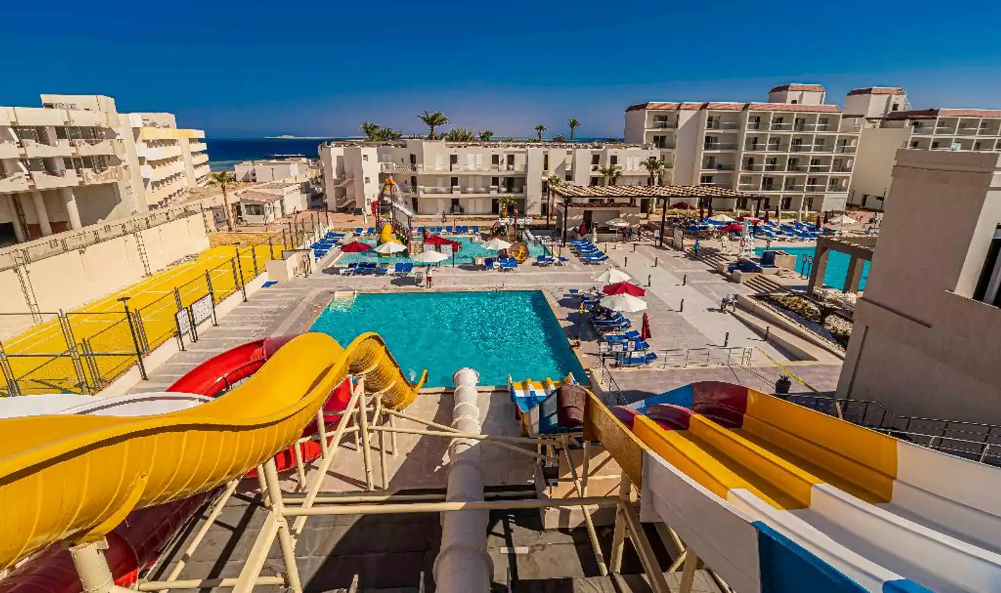 Amarina Abu Soma Resort & Aquapark Pool