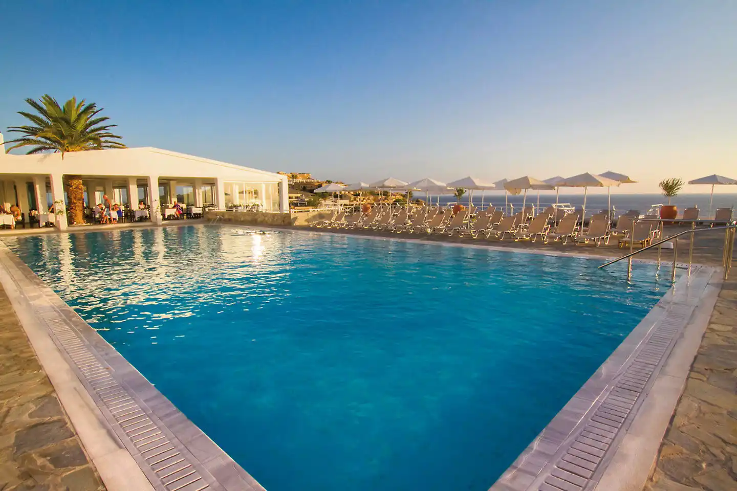 Peninsula Resort & Spa Pool