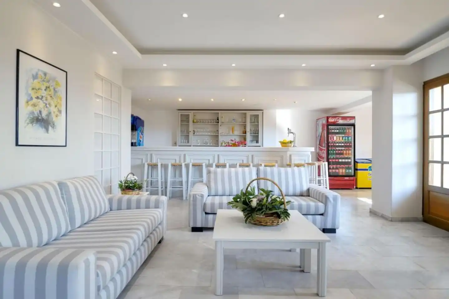 Mare - Olympus Apartments Lobby