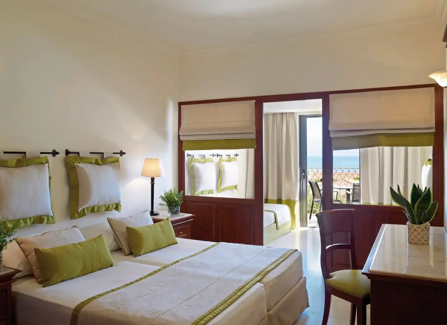 Roda Beach Resort & Spa Wohnbeispiel