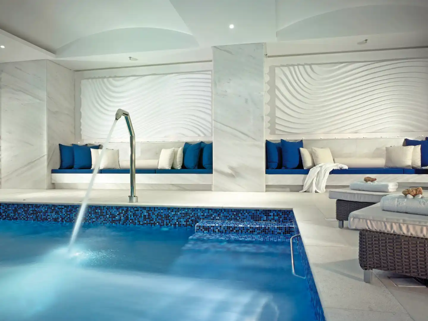 Petasos Beach Resort & Spa Hallenbad