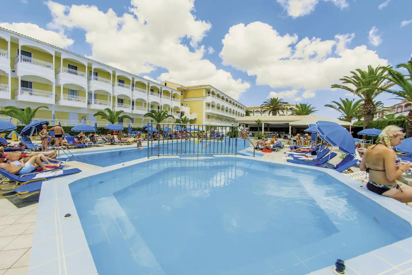 Poseidon Beach Pool